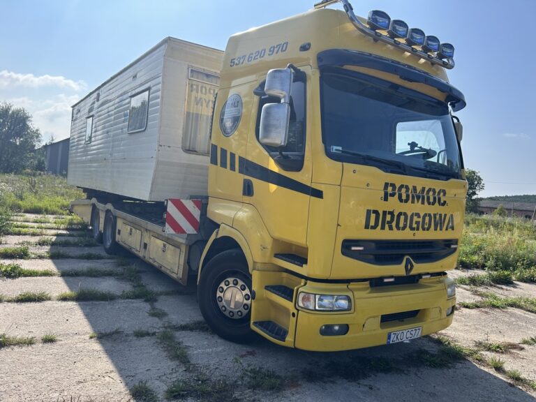 Pomoc drogowa i transport ponadgabarytowy samochodem ciężarowym BaLi.