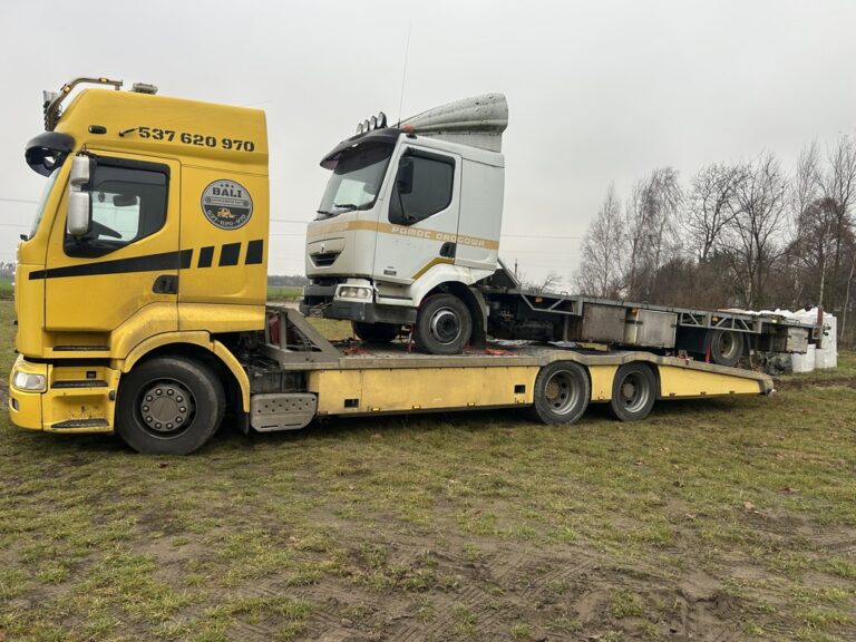 Transport ciężarówki lawetą do 15 ton na terenie Polski.